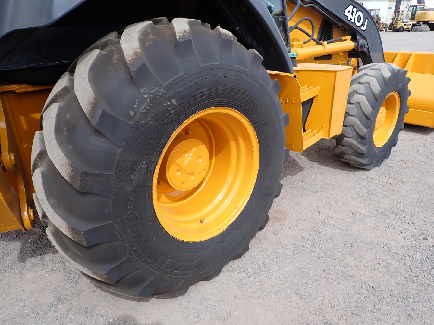 ./imagenes/INVOICE/2019/16070/RETROEXCAVADORA JOHN DEERE_410J (15).JPG